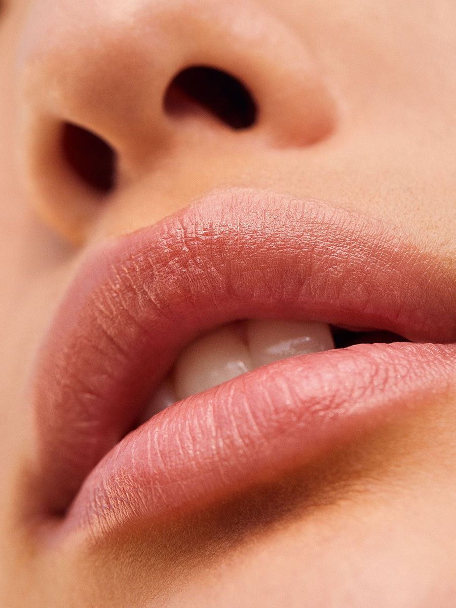 Balmy Gloss Tinted Lip Oil - savin'skin