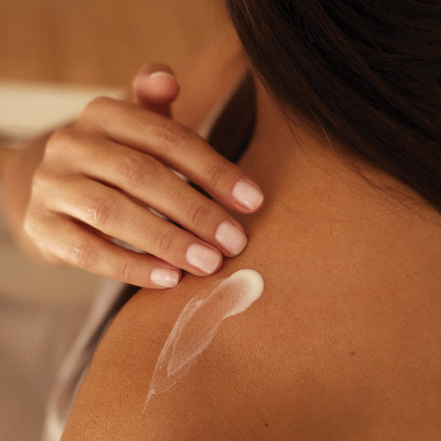 Glow Body Lotion | Natalie's Cosmetics | SAVIN'SKIN | Romania's Clean Beauty Store